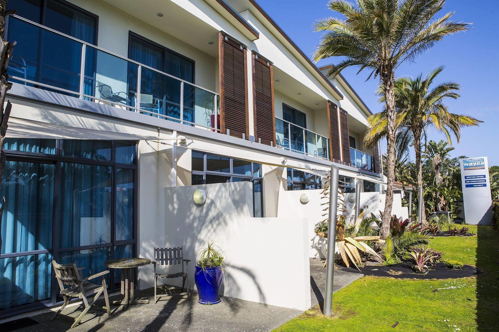 Waves Motel Orewa Exterior photo