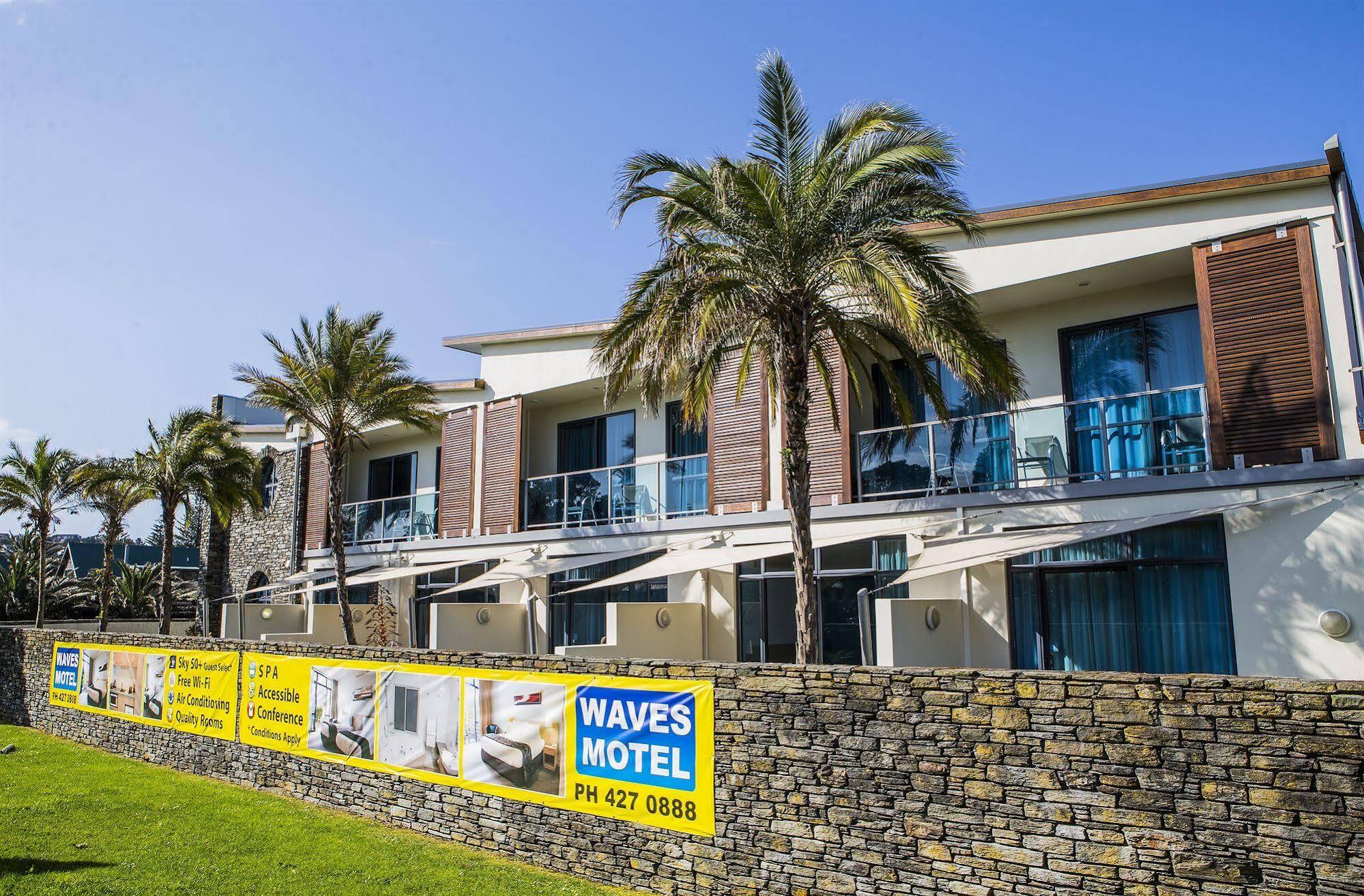 Waves Motel Orewa Exterior photo
